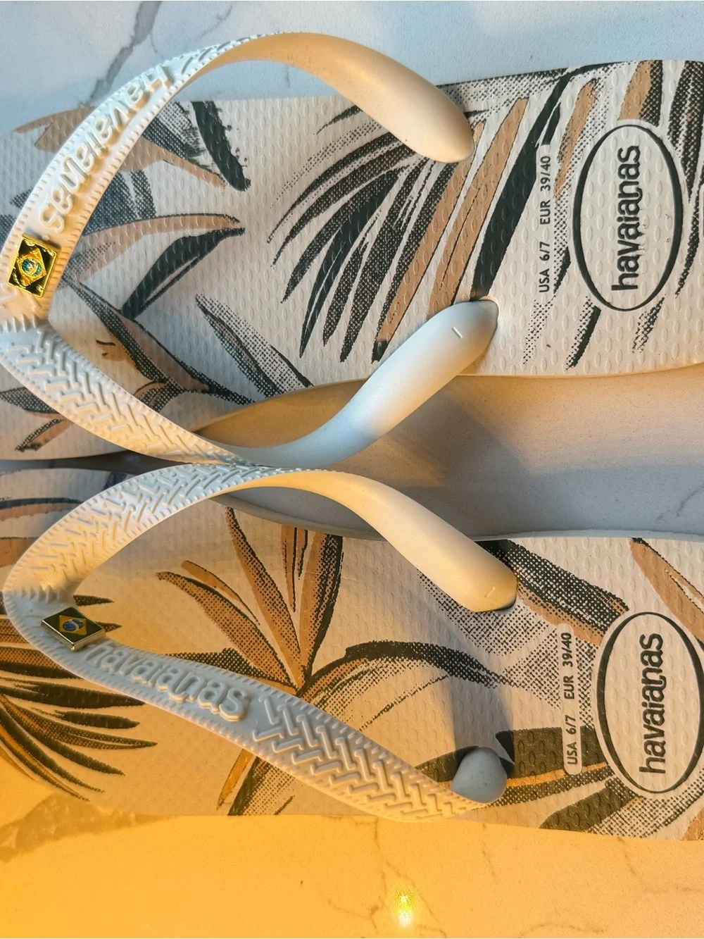 Havaianas Brazil Tropical Print Flip Flops – Size 6/7 – Excellent Condition 🌴🇧🇷